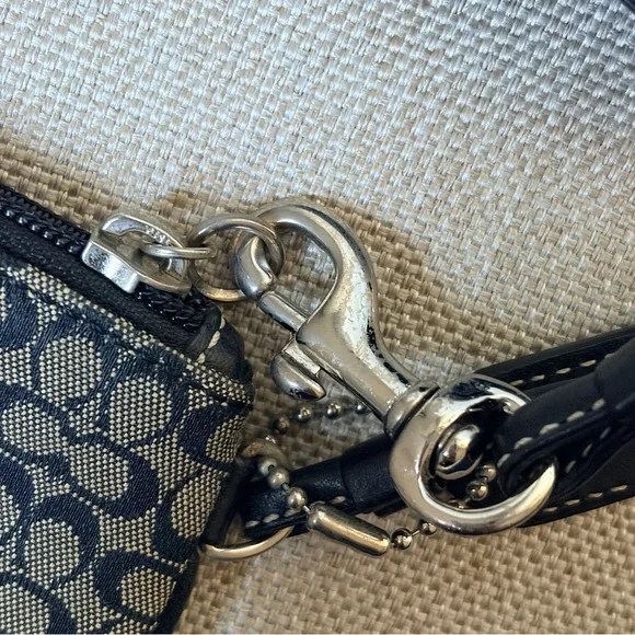 Coach Signature black and gray Y2K wallet and wristlet set - Picture 5 of 12